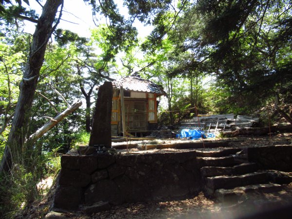 奥の院